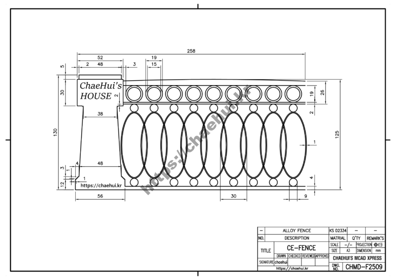 도면작도 실습도면 - 휀스(FENCE), 울타리,담장 39 FENCE 휀스(울타리)는 공간의 경계를 명확히 하고, 안전과 보안을 확보하며, 동물을 통제하고, 미관을 개선하며 소음 차단까지 다양한 기능을 수행하는 필수 구조물입니다. 나무와 돌에서 시작하여 현대의 금속, 플라스틱까지 다양한 재료와 기술로 진화했으며, 주주, 패널, 고정 부품으로 구성되어 작동합니다. 유형별로 장단점이 뚜렷하며, 정기적인 점검과 관리를 통해 오랜 기간 그 기능을 유지할 수 있습니다. 이제 주변의 휀스들을 단순히 지나치지 말고, 그 숨겨진 기능과 아름다움을 관찰해보세요!